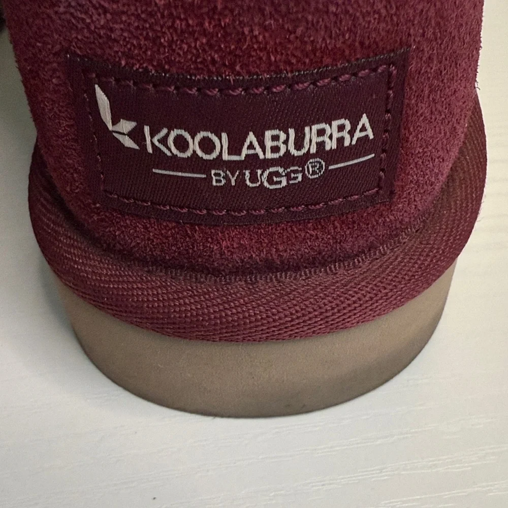 Koolaburra Women's mid calf Burgundy Suede with faux fur lining Boots